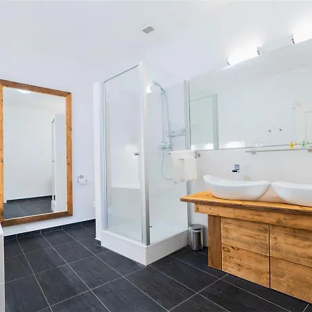 Hahnmuehle 1323 Hotel Cobourg