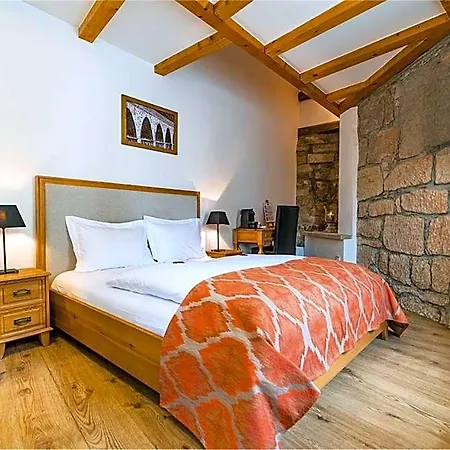 Hahnmuehle 1323 Hotel 3*